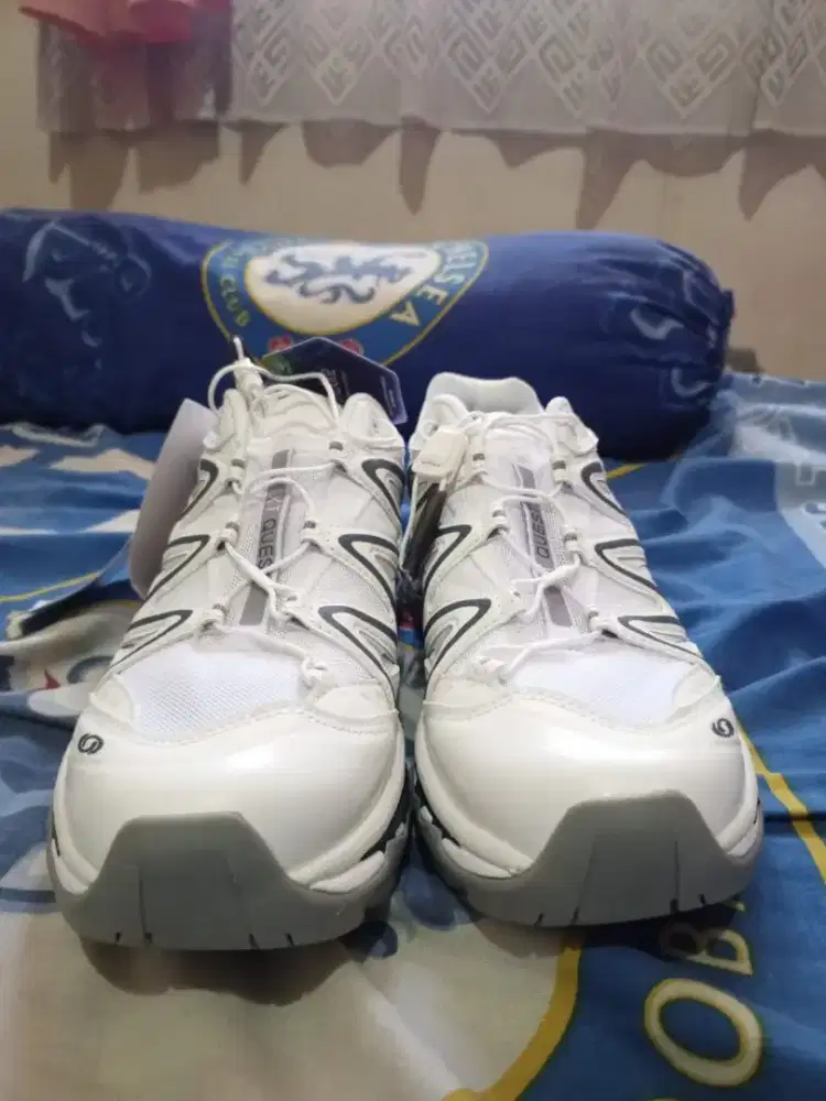 Sepatu Salomon | no 40 | original | BARU