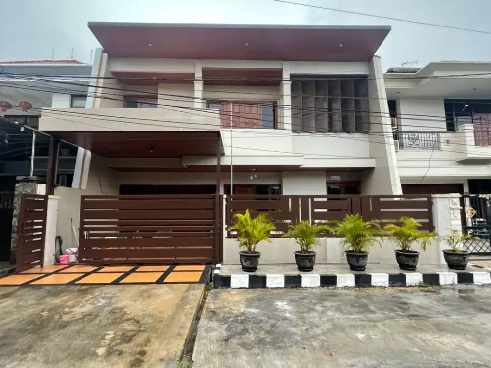 Rumah Mewah Furnish Dharmahusada Permai Dekat Galaxy mall , Pakuwon , Kertajaya