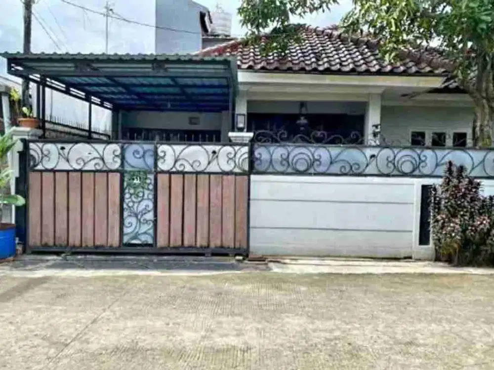 di jual rumah siap huni deket dengan LRT HARJAMUKTI & ada kolam renang