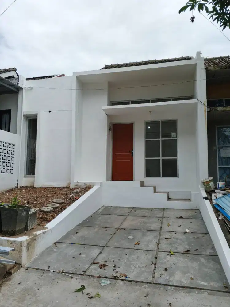 Di jual rumah di regency castarica balikpapan
