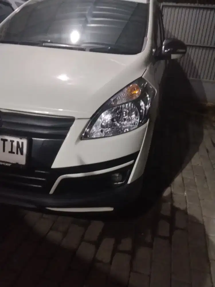 Suzuki Ertiga Gl sporty metic