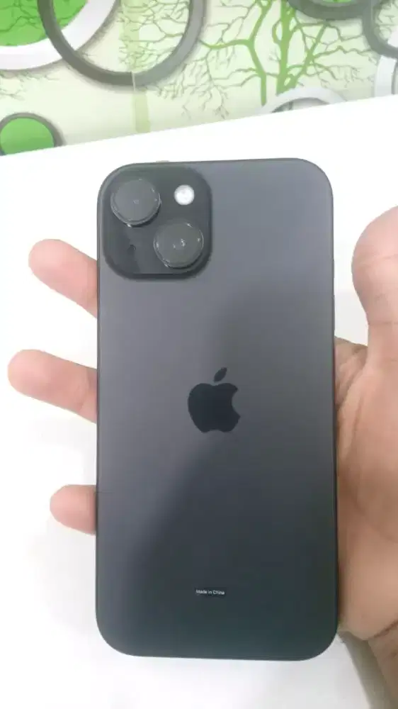 iphone 15 black 128 IBOX CC20 barang mulus like new