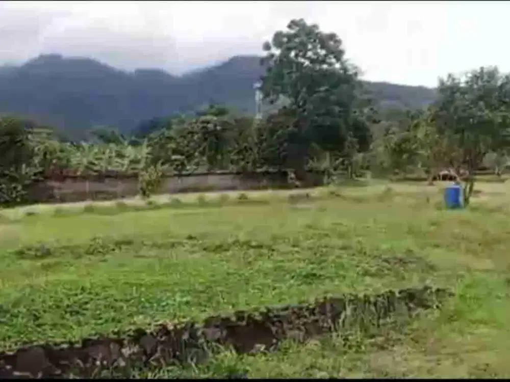 LAHAN VIEW GUNUNG SALAK & GUNUNG PANGRANGO