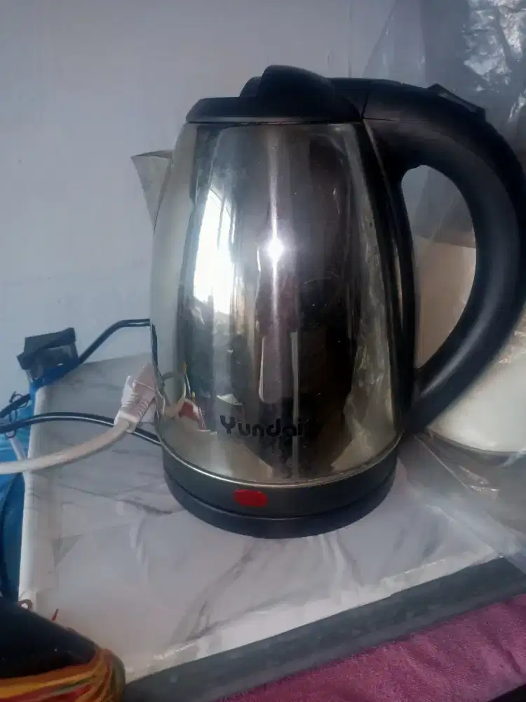 Teko listrik merk Yundai