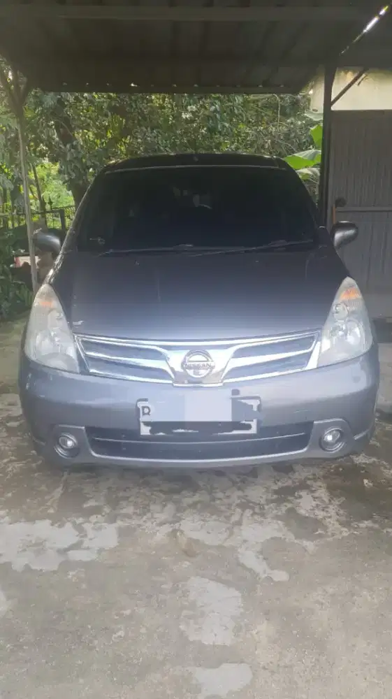 Nissan Grand Livina XV 1.5 AT