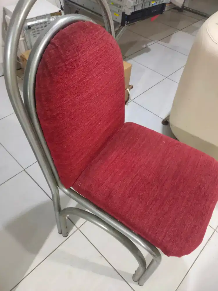 Kursi/Tempat Duduk Berat Kokoh