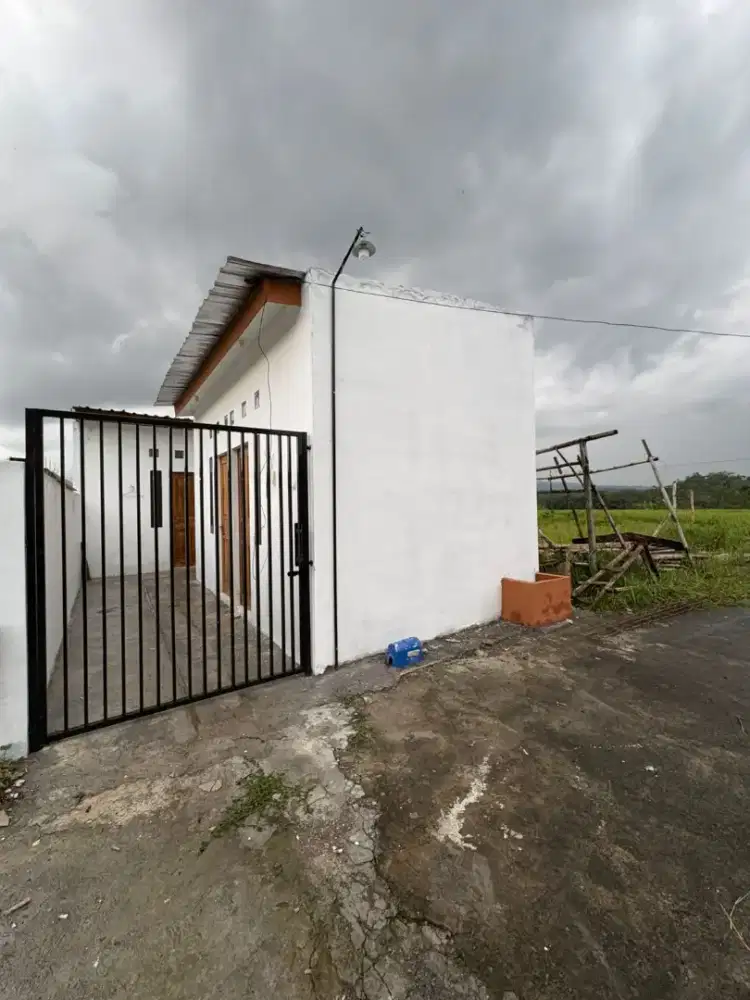 Dijual kost Ac bangunan baru belakang kampus untidar