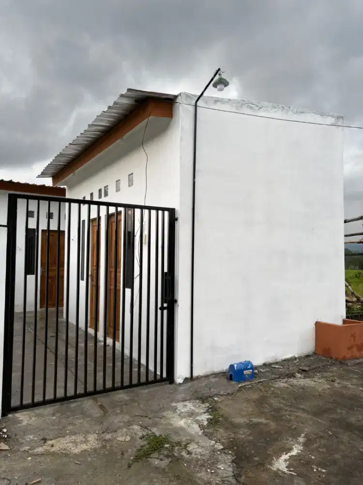 Dijual kost AC / non AC bangunan baru belakang kampus untidar