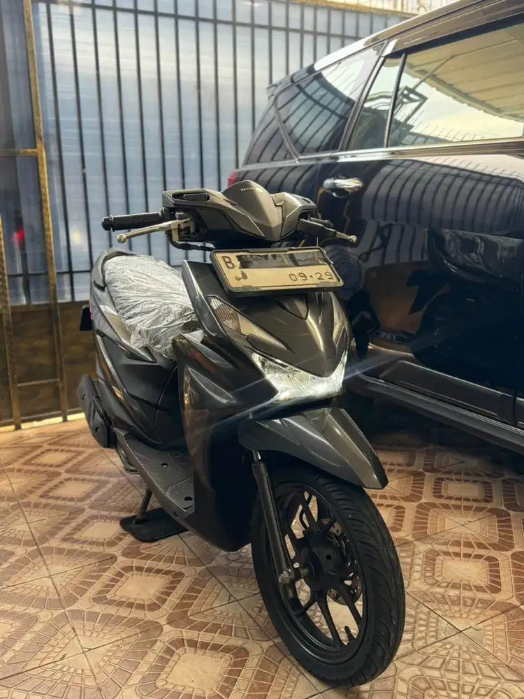 KM 405 KILO ! HONDA Beat DELUXE CBS GRESS DILER LIKE NEW BLN 9-2025 !