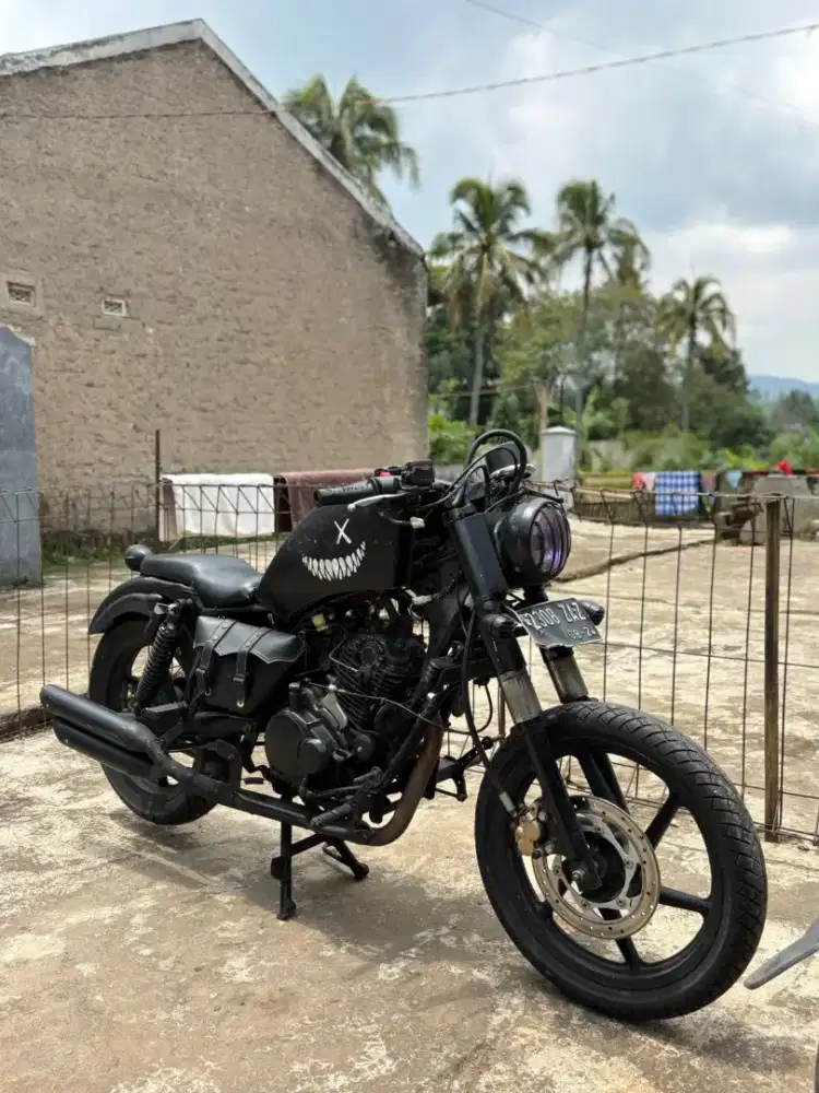 Custom bobber Bu cepat lengkap plat D