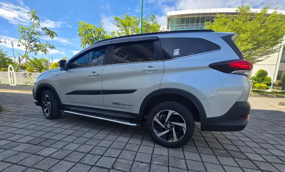 Jual Cepat Toyota Rush TRD Sportivo 2018 Tangan Pertama