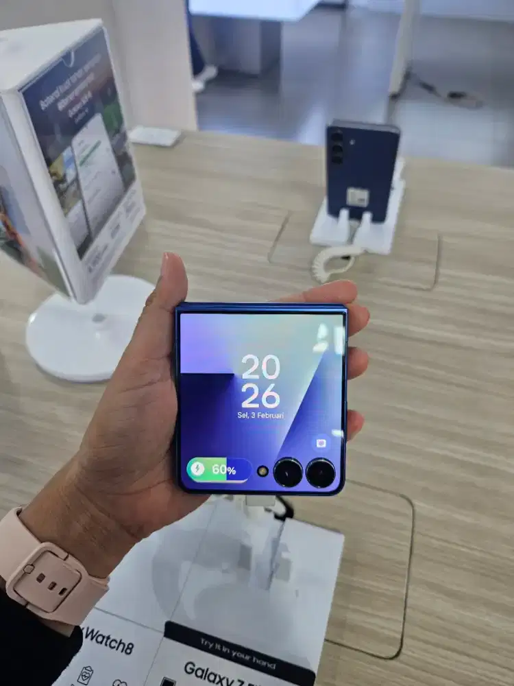 SAMSUNG GALAXY Z FLIP 7 12/256