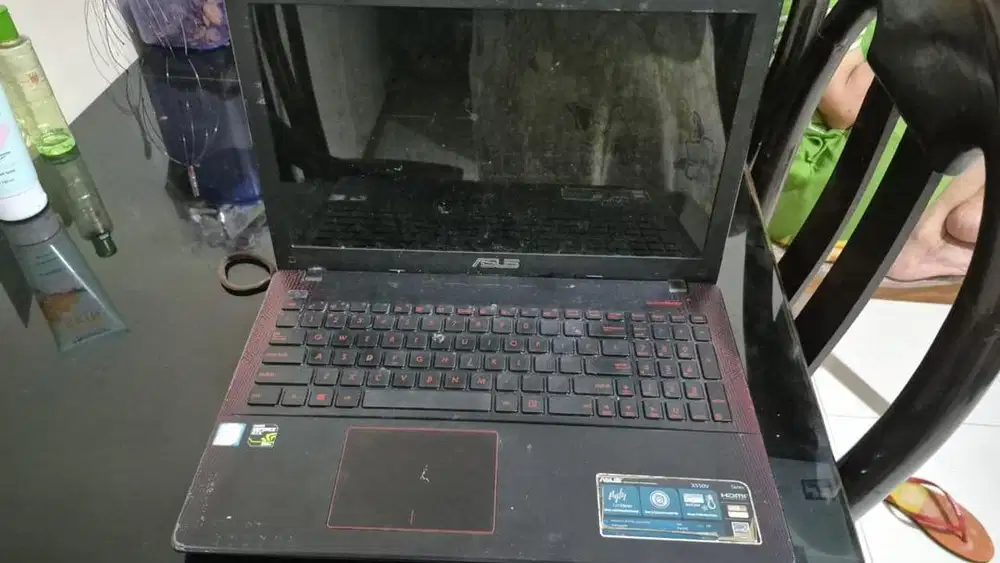 laptop gaming baby rog asus x550vx