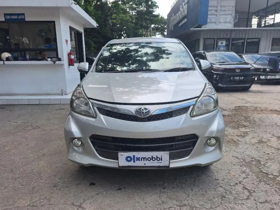[OLXmobbi] HOT SALE- Toyota Avanza 1.5 Veloz Bensin-MT 2015