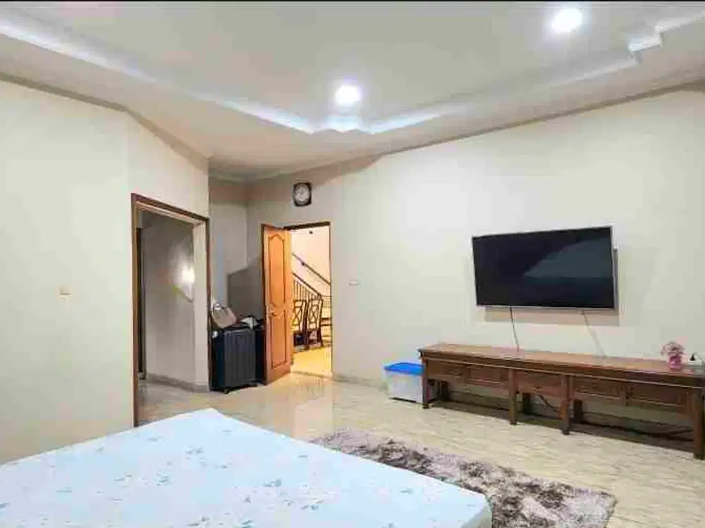 Rumah Alam Sutera Telaga Biru Jarang Ada