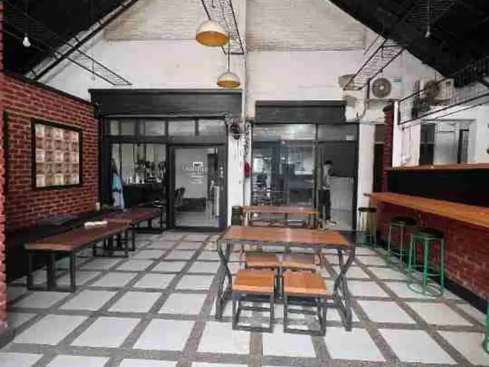 Dijual Rumah + Tempat Usaha Strategis Di Mainroad Sayap Pelajar Pejuang