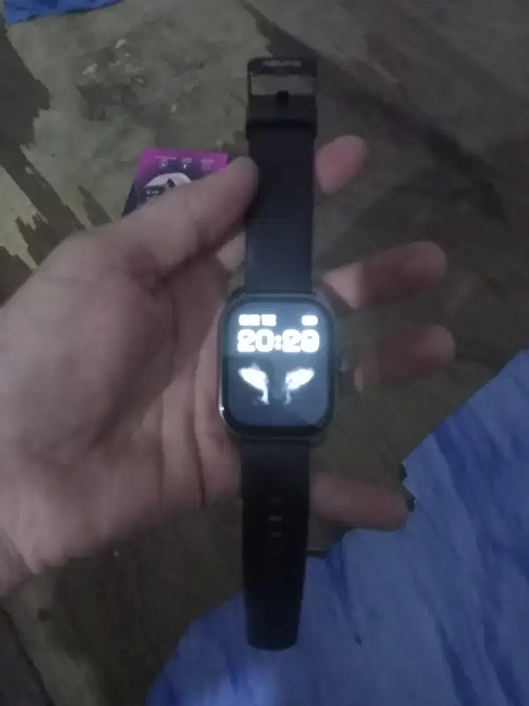Jam tangan merk Advan S1 smartwatch