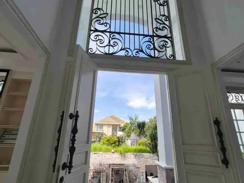 Dijual Rumah Mewah American Galaxy Bumi Permai Surabaya