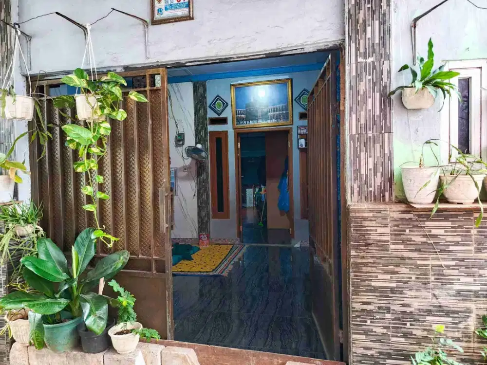 Dijual Rumah 2 Lantai Strategis di Ciganjur Jagakarsa Jakarta Selatan