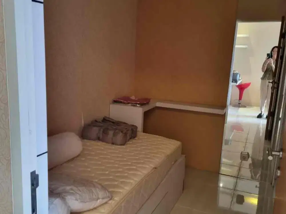 Butuh Laku 2br Puncak Bukit Golf Furnish Siap Huni Invest Dkt PTC,Petra,Unesa