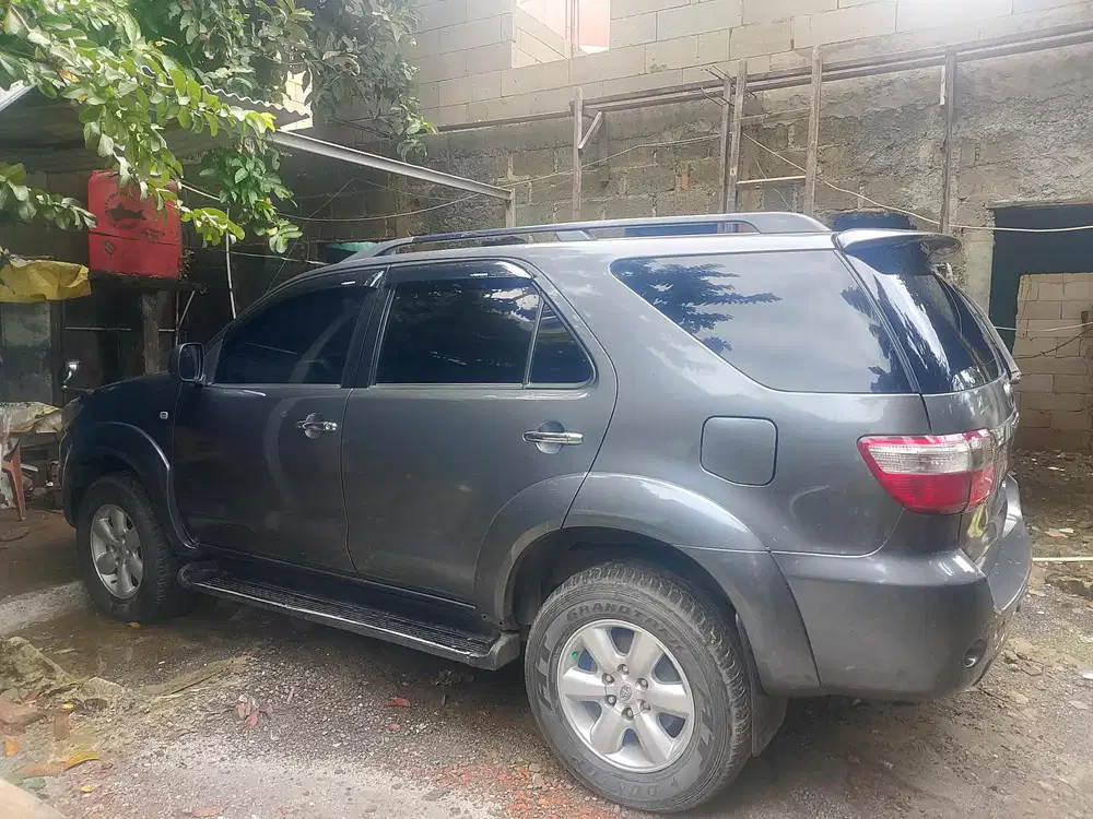 Toyota Fortuner 2006 Bensin