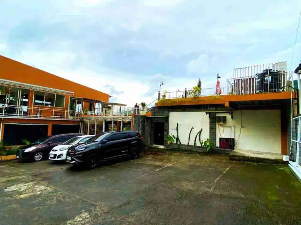 ruang usaha plus villa pinggir jalan raya tawangmangu lokasi strategis