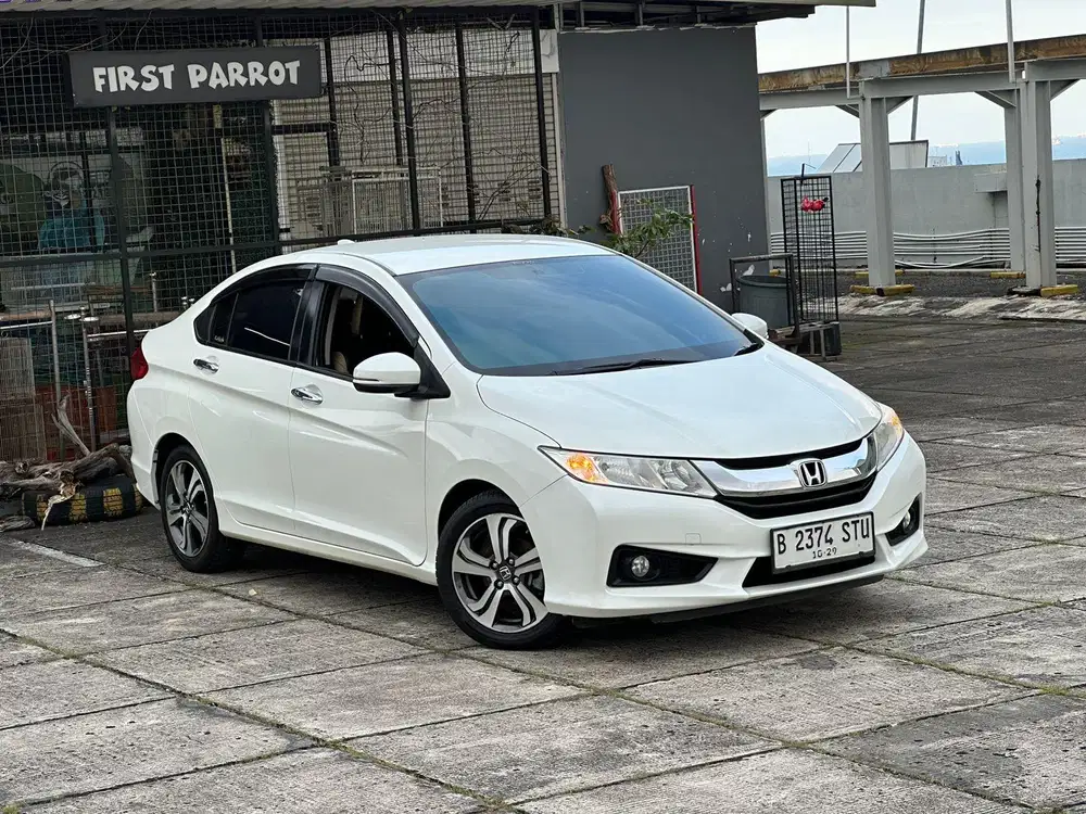 PALING OKE !! Km 64rb CITY E CVT MATIC AT 2014 / 2015 DP20jt MURAH !!