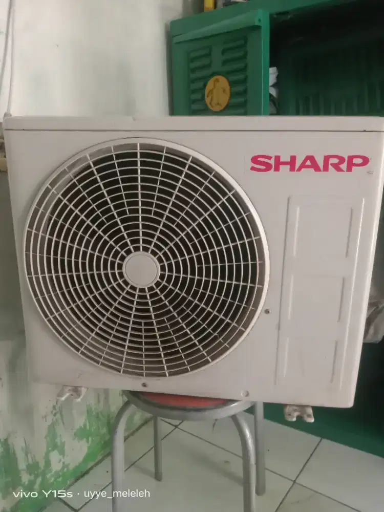 Di jual cepat AC SHARP setengah PK Nego