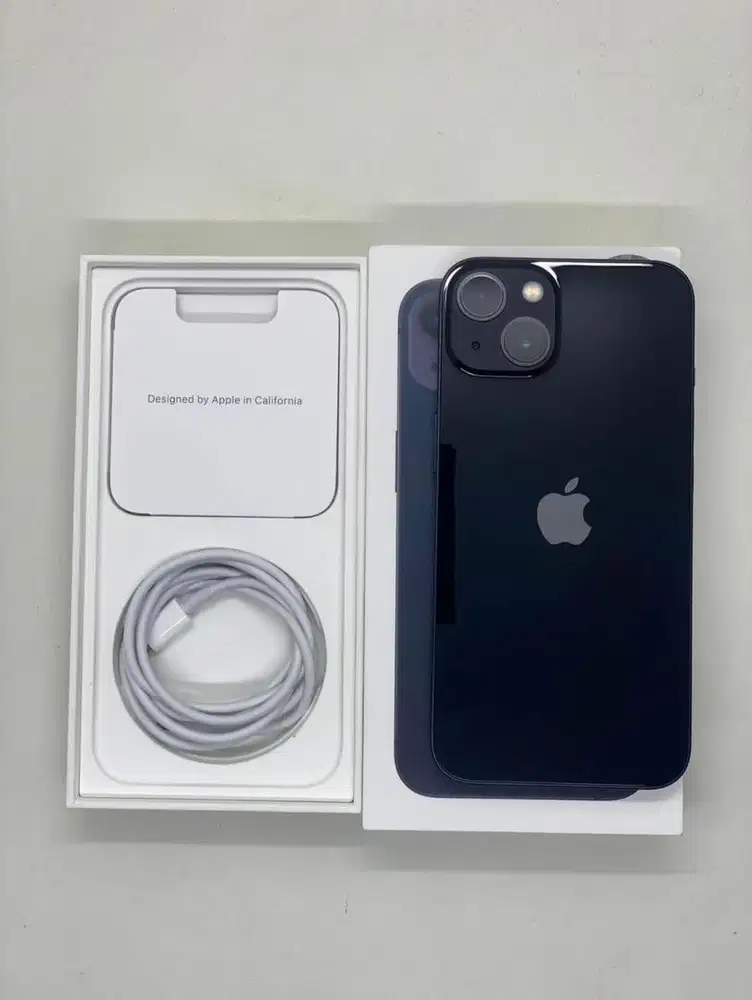 iPhone 13 128GB – Midnight