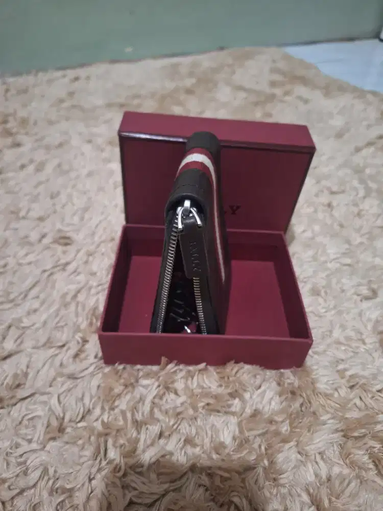 Dompet gantungan kunci stnk merk bally