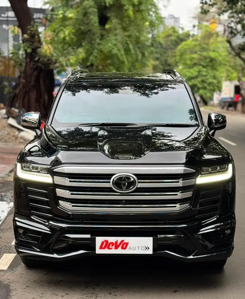 2023 Toyota Landcruiser 300 VX-R