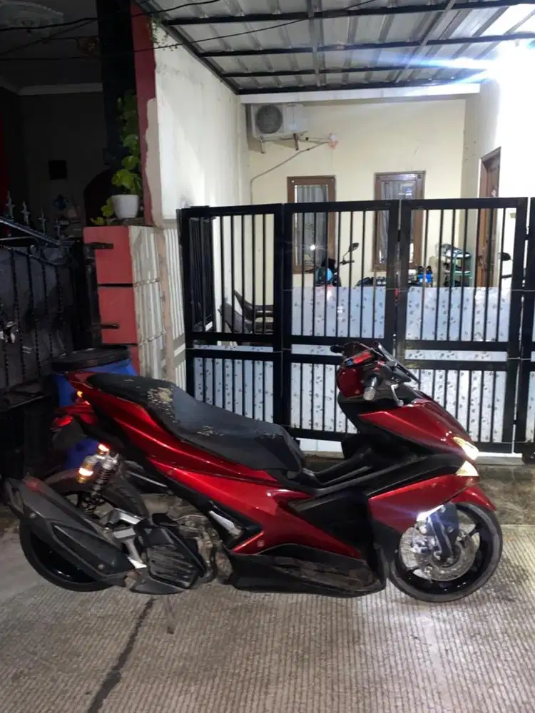 aerox 2018 mesin halus minus jok dan body lecet dikit