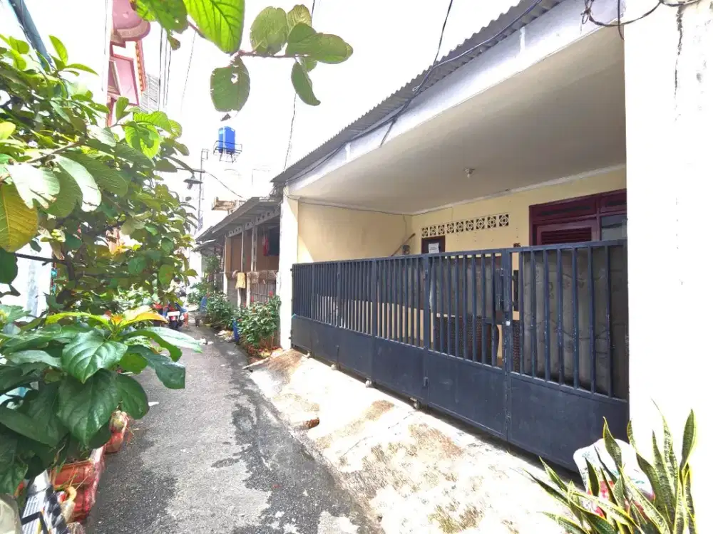 Disewakan rumah baru renovasi tidak berperabot di Duren Sawit Klender.