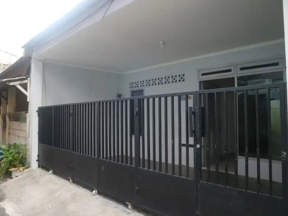 Disewakan rumah di Duren Sawit Klender