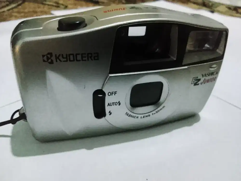 KAMERA ANALOG YASHICA EZ JUNIOR
