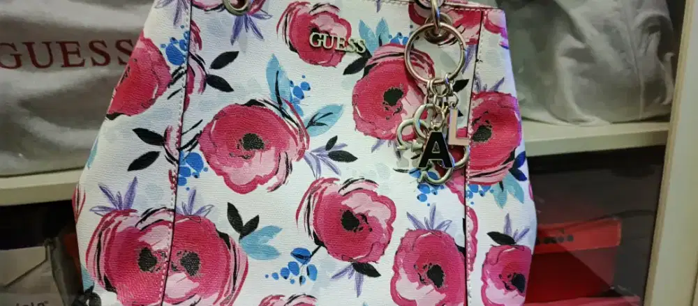 Tas Gues motif bunga