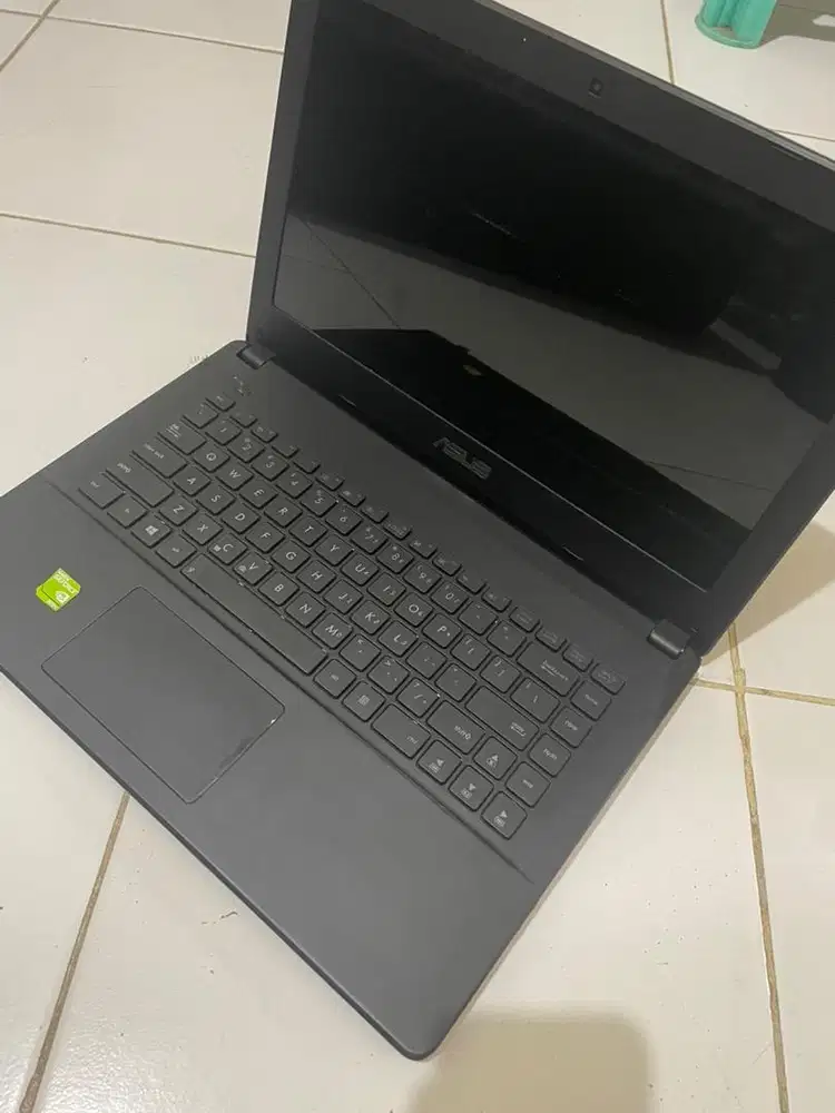 LAPTOP ASUS NEGO