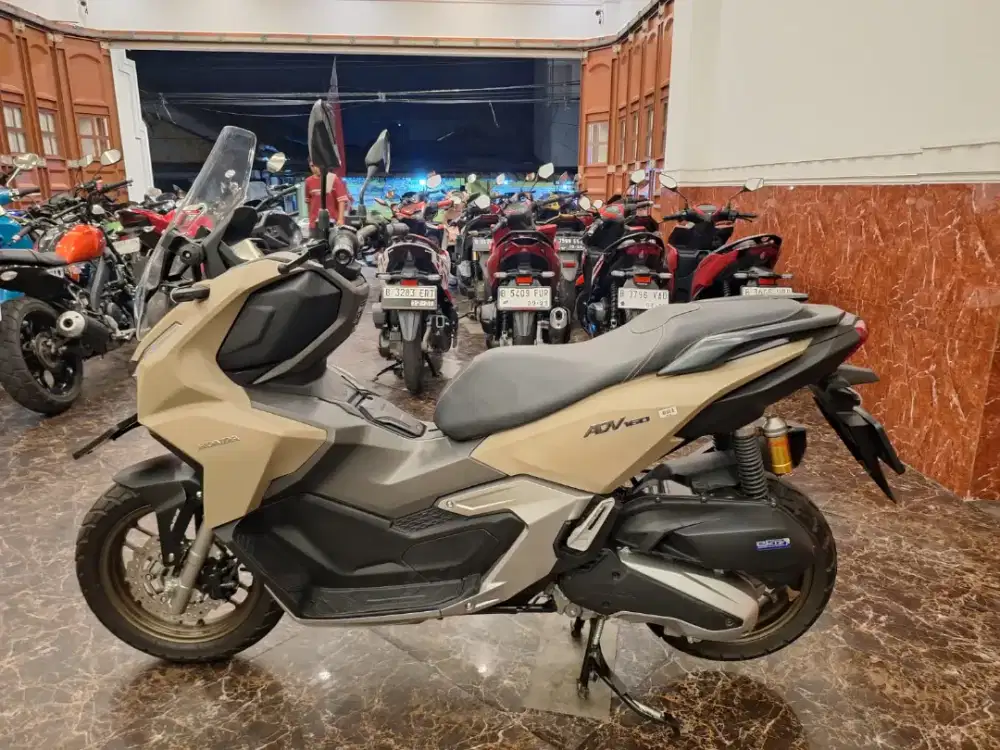 HUB CE KOM DP PROMO ADV 160 ABS 2024 MOTOR GRES KAYA BARU KM LOW