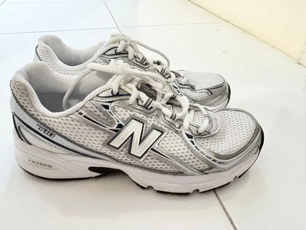 New Balance 740 White Blue