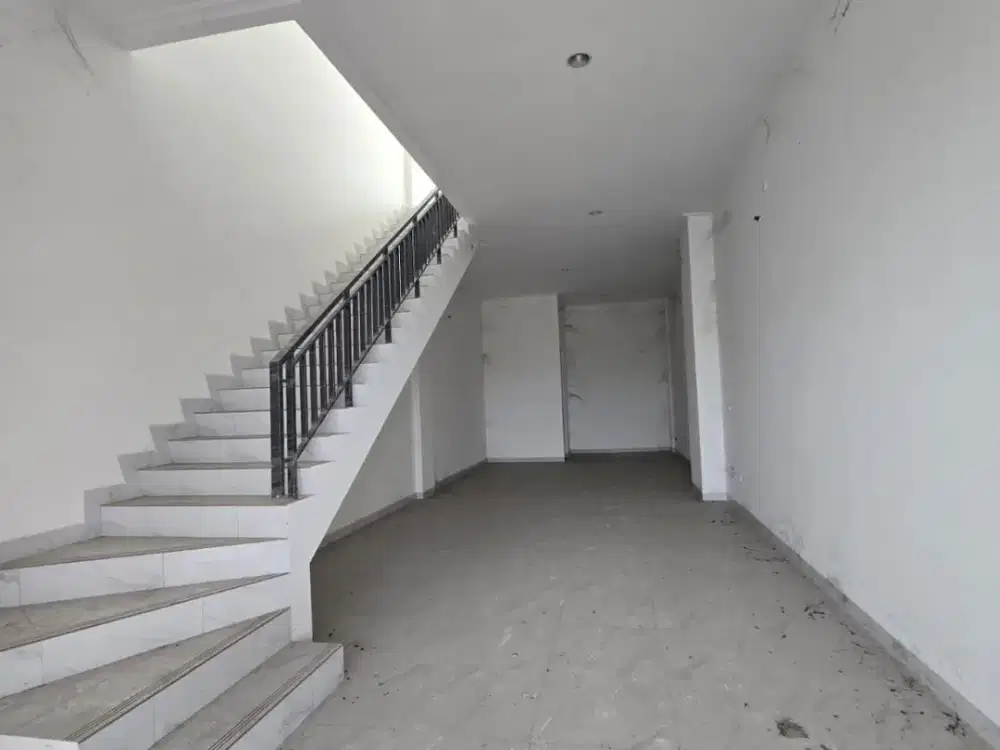 Disewa Ruko Gandeng Batavia Ebony Island Pik, brand new 3 lantai