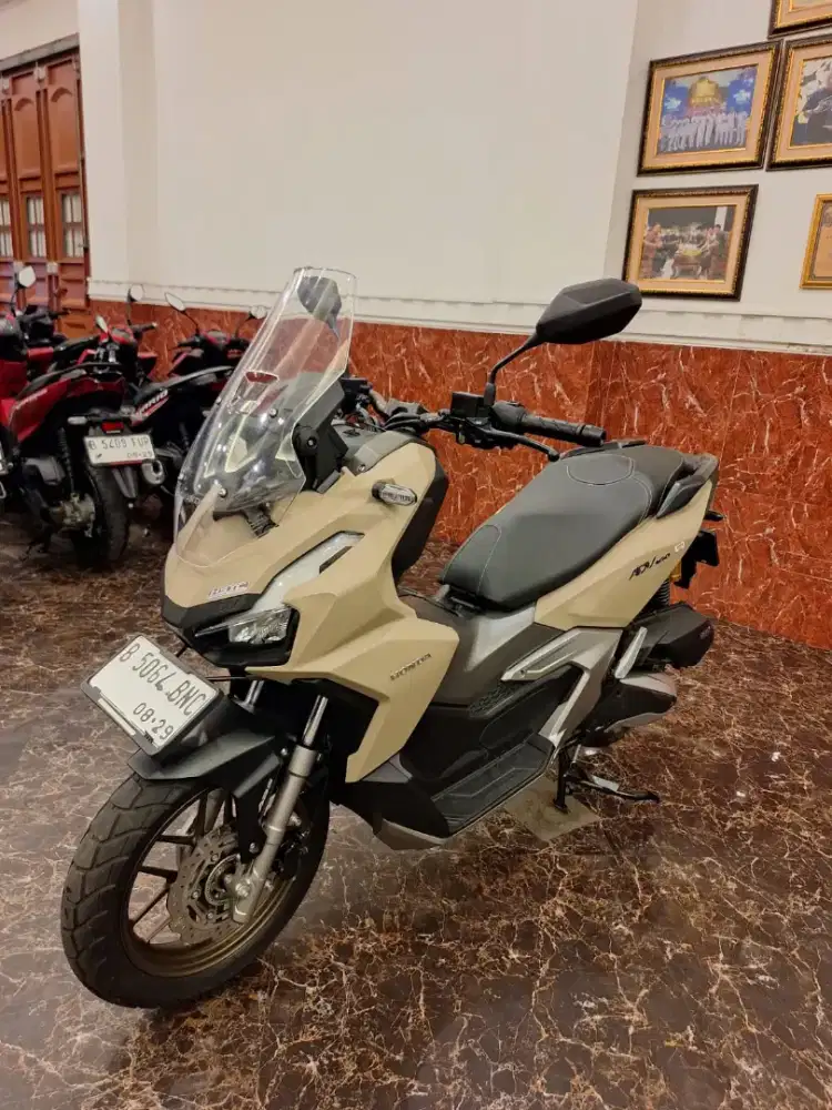 HUB CE KOM DP PROMO ADV 160 ABS 2024 MOTOR GRES KAYA BARU KM LOW