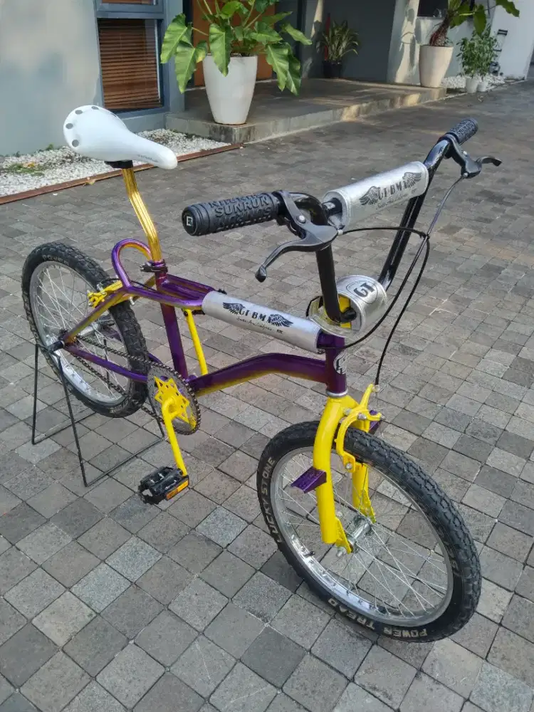 Sepeda BMX Copy GT jadul ring 20
