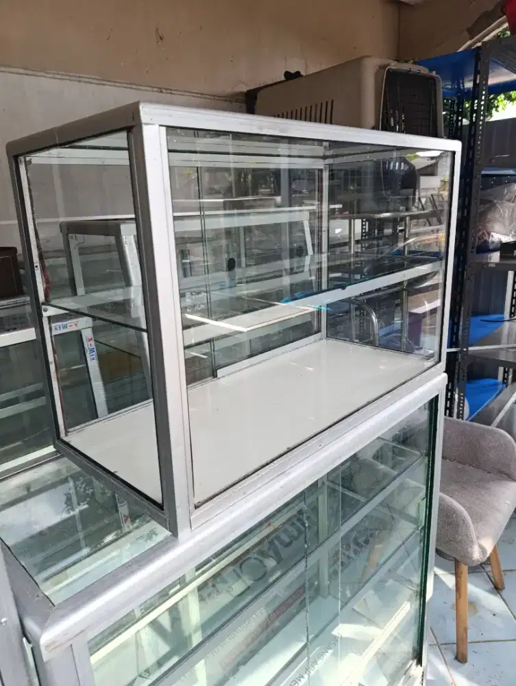 Jual Etalase lauk pauk second, Lok Pamulang barat, Tangsel