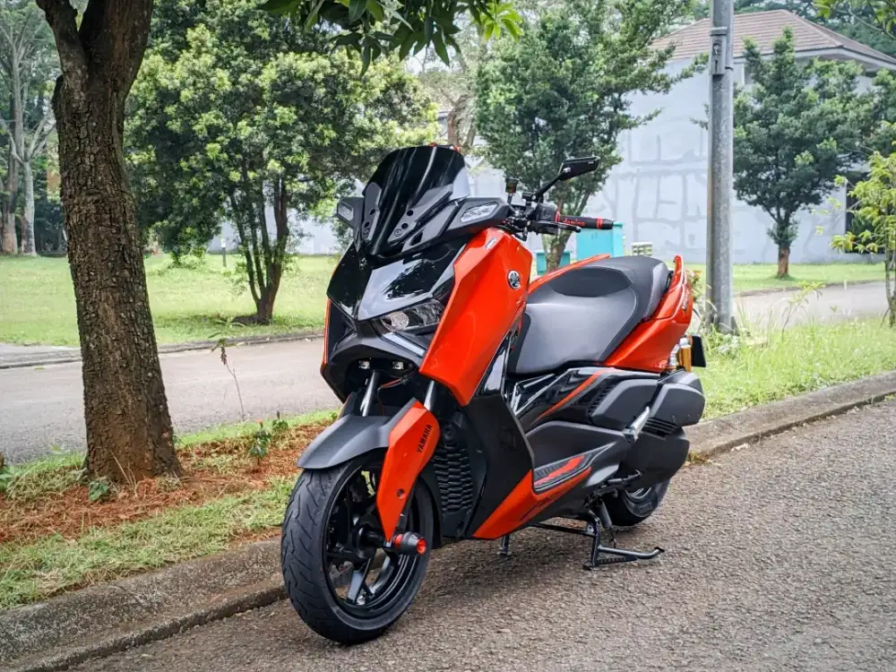 Yamaha X-Max 2025 km 600 perak