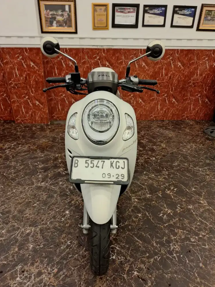 DP 500RB SCOOPY PRESTIGE TH 2024 PAJAK HIDUP SURAT LENGKAP MESIN HALUS