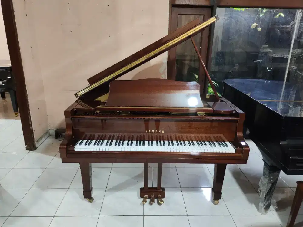 Grand Piano Yamaha G2E – Klasik, Powerful & Bernuansa Konser