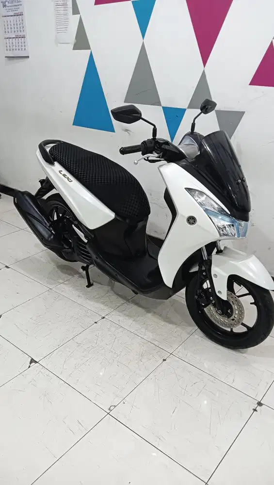 Yamaha LEXI 125 PUtih Albino 2021 Dp.1jt