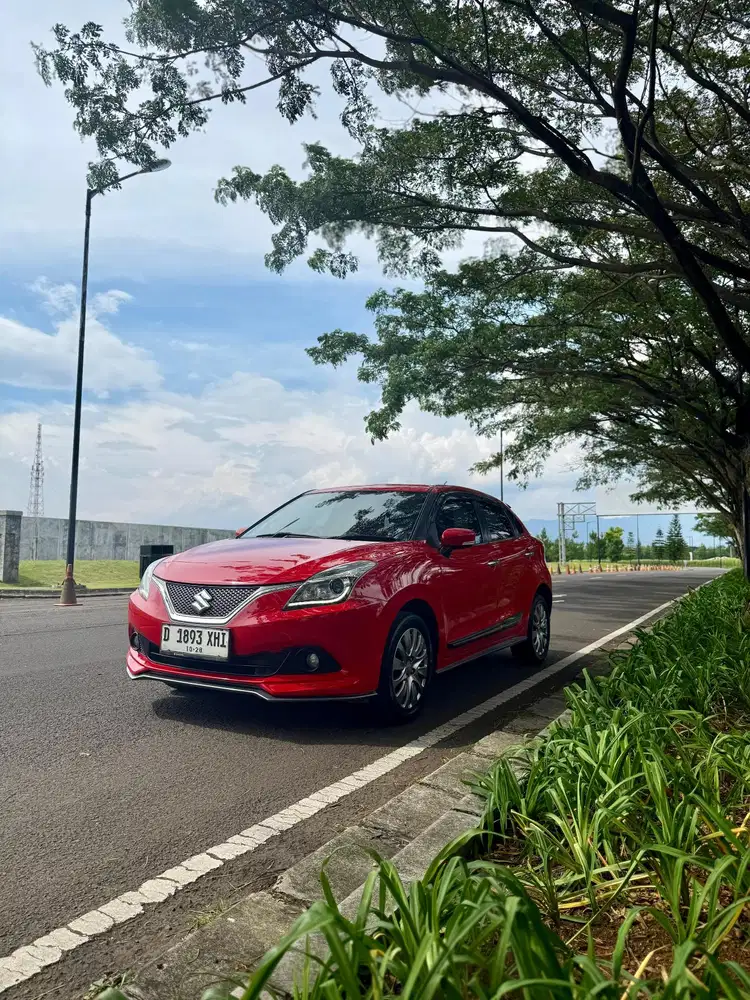 Suzuki Baleno Hatback Matic / AT 2017