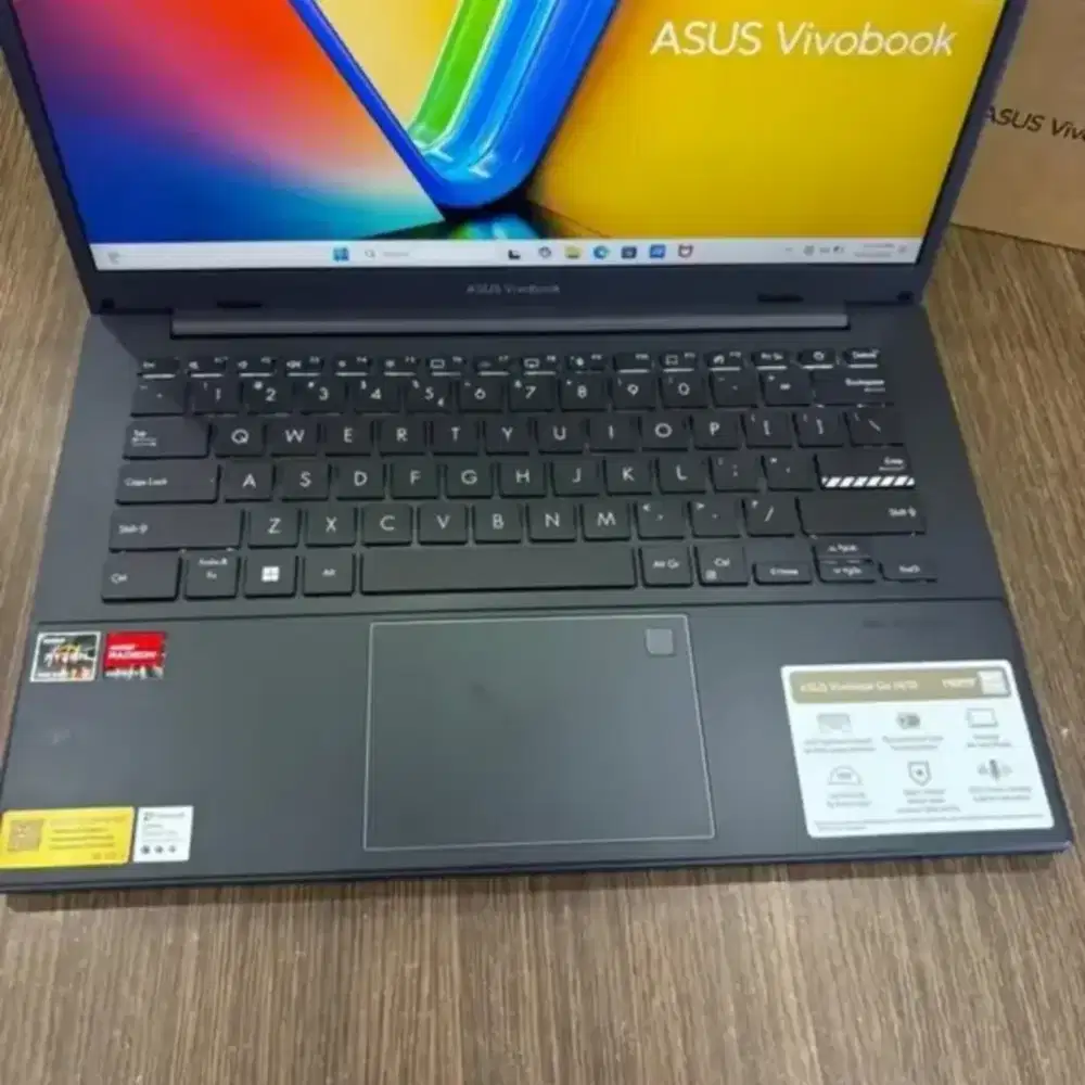 Asus Vivobook Go 14 E1404FA Ryzen 5 7520U 8GB SSD 512GB ( Baru ) Murah