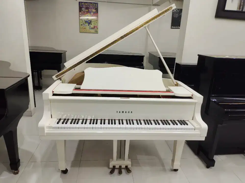 Yamaha G5E Grand Piano – Mewah, Powerful, Statement Instrument